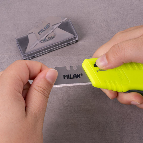 Spare Blades for Sellf Retracting Blade Knife 'Milan'
Pack of 10